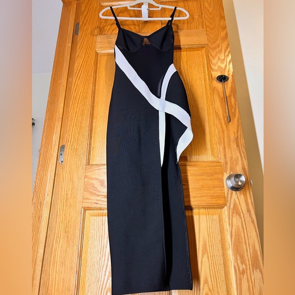 FASHION NOVA SHEER DRESS - Picture 2 of 4